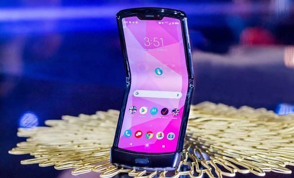 Katlanabilir Akıllı Telefon Motorola Razr'ın Piyasaya Çıkış Tarihi Belli Oldu